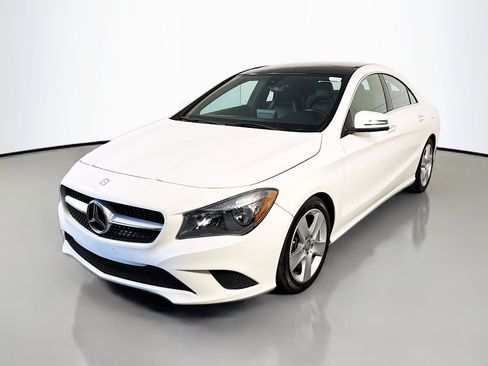 Used 2016 Mercedes-Benz CLA 250 image 4
