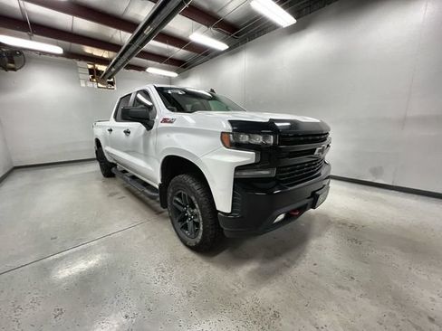 Used 2019 Chevrolet Silverado 1500 LT Trail Boss AWD/4WD image 2