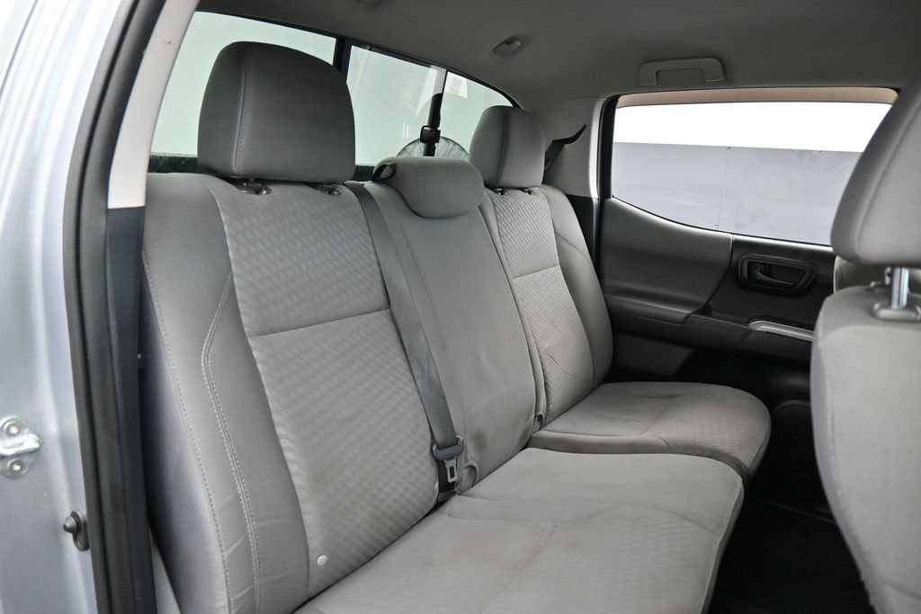 Used 2021 Toyota Tacoma SR5 w/ SR5 Appearance Package (SM) RWD image 43