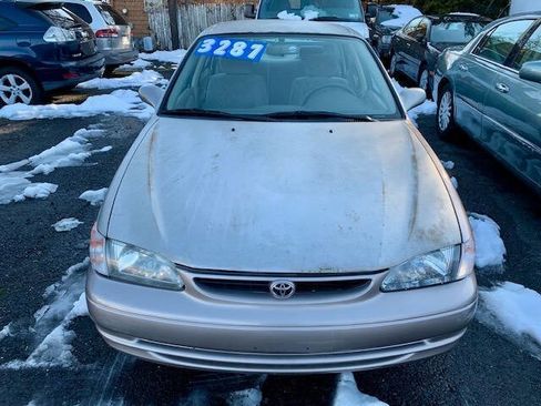 Used 1999 Toyota Corolla LE image 1