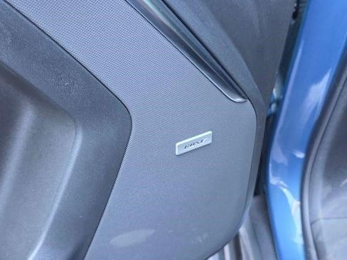 Certified 2025 Chevrolet Suburban High Country AWD/4WD image 9