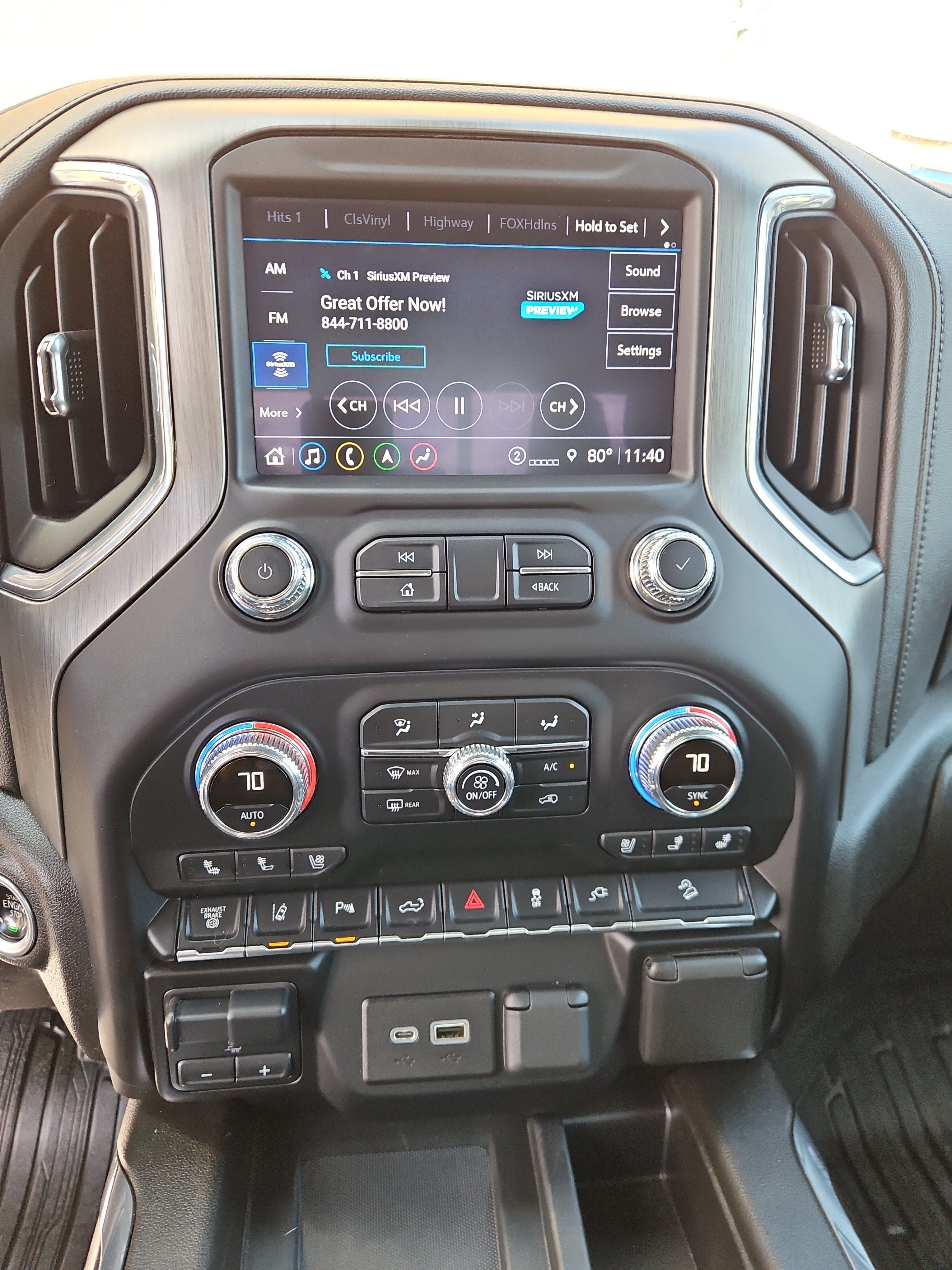 Used 2022 GMC Sierra 3500 Denali w/ Technology Package AWD/4WD image 6