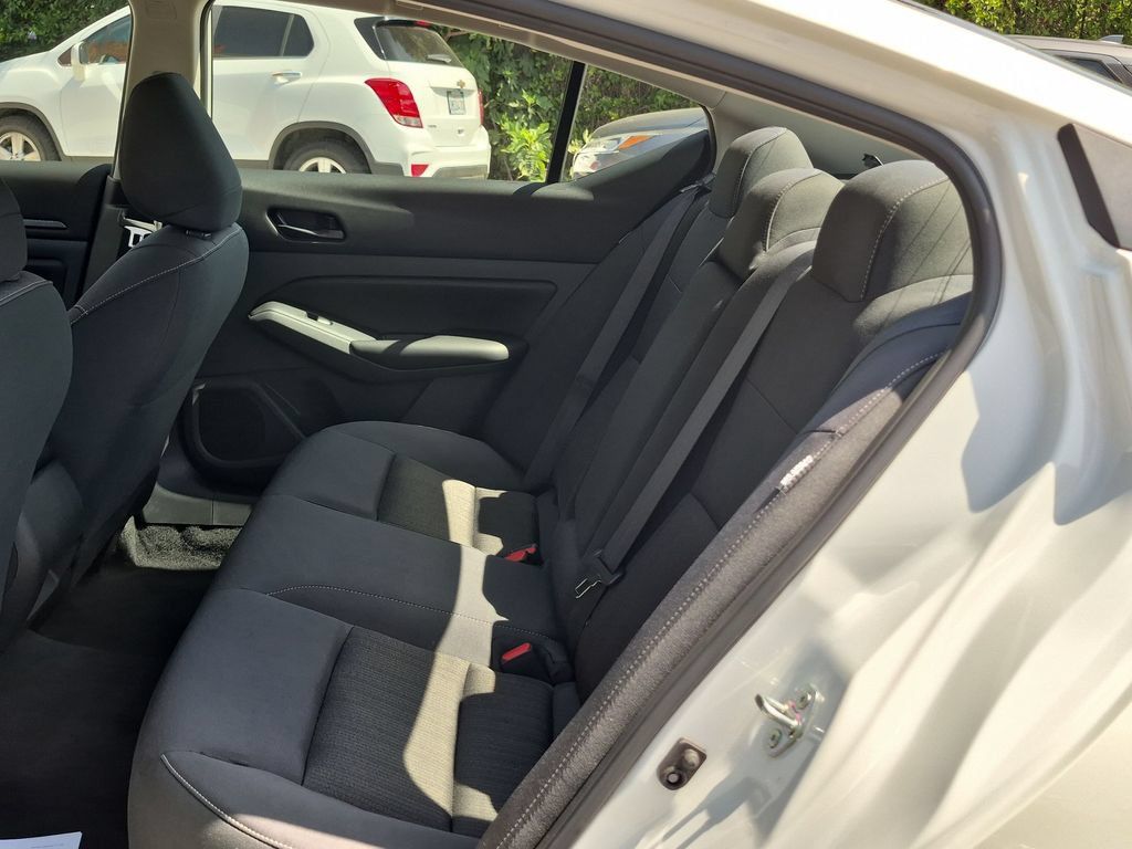 Certified 2025 Nissan Altima 2.5 S FWD image 28