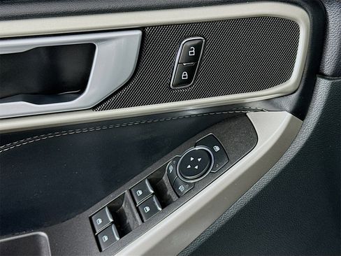 Used 2023 Ford Explorer XLT w/ Equipment Group 202A image 17