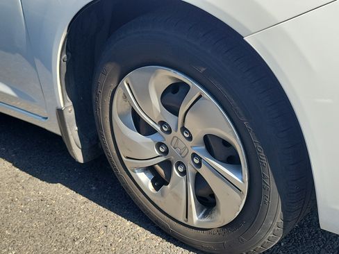 Used 2013 Honda Civic LX image 4