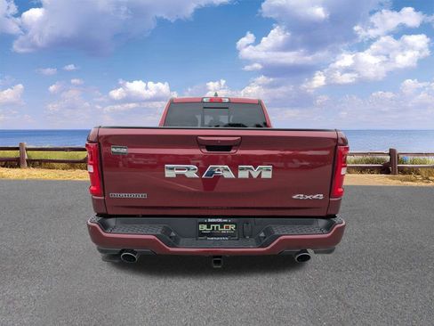 Used 2025 RAM 1500 Big Horn AWD/4WD image 7