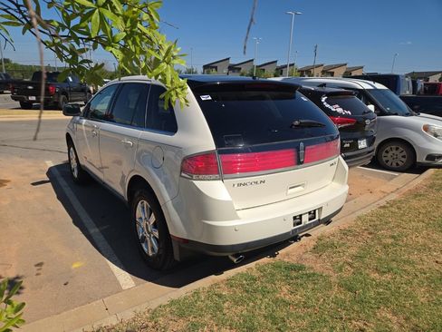 Used 2008 Lincoln MKX 2WD image 2
