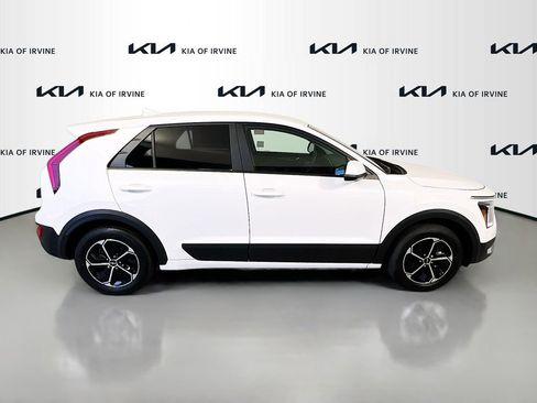 New 2026 Kia Niro LX FWD image 8