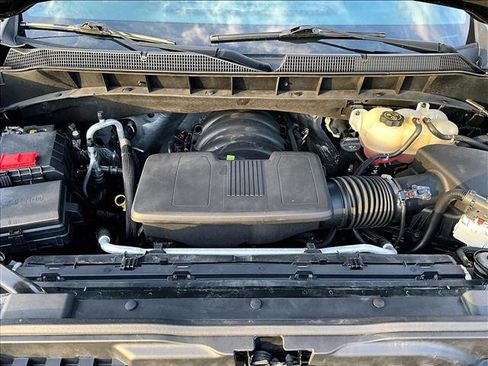 Used 2021 Chevrolet Silverado 1500 High Country w/ Technology Package image 11