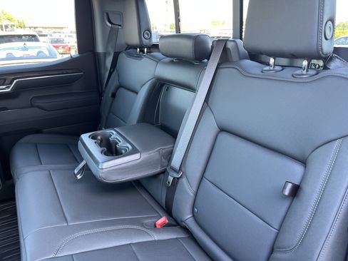 New 2026 GMC Sierra 1500 SLT w/ SLT Premium Package AWD/4WD image 12