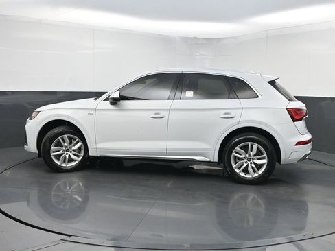 Used 2023 Audi Q5 2.0T Premium w/ Convenience Package AWD/4WD image 42