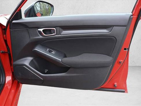 Used 2025 Honda Civic Sport image 29