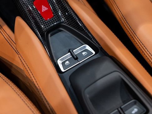 Certified 2022 Ferrari F8 Tributo image 36