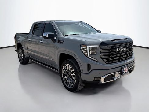 Used 2025 GMC Sierra 1500 Denali Ultimate AWD/4WD image 9