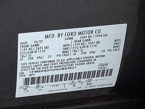 Used 2022 Ford Explorer XLT w/ Equipment Group 202A image 27