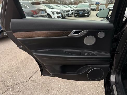 Used 2024 Genesis G80 image 11