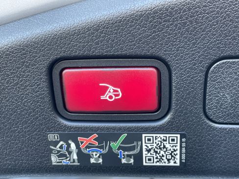 New 2026 Mercedes-Benz CLE 300 4MATIC Cabriolet image 19