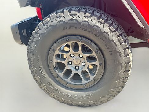 Used 2023 Jeep Wrangler Unlimited Rubicon 392 AWD/4WD image 40