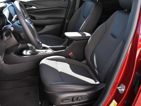 Used 2023 Buick Encore GX Select w/ Sport Touring Package image 22