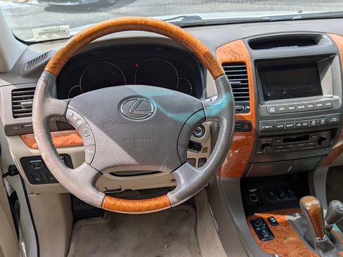 Used 2004 Lexus GX 470 image 3