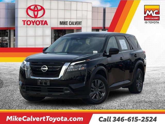 Used 2024 Nissan Pathfinder S w/ Cargo Package FWD image 1