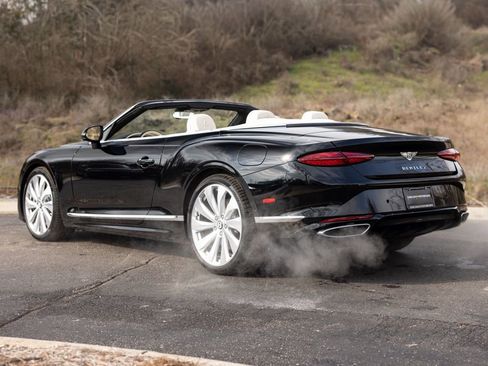 New 2026 Bentley Continental GTC image 9