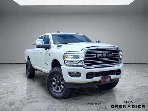 Used 2023 RAM 2500 Laramie AWD/4WD image 1