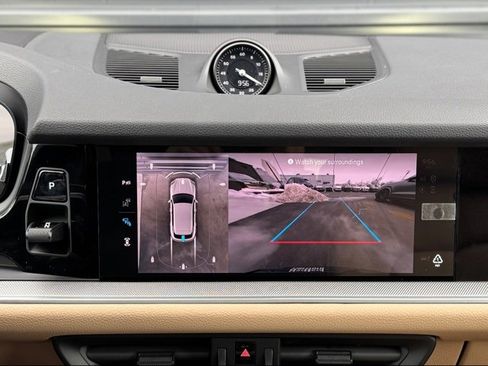 New 2026 Porsche Cayenne image 27