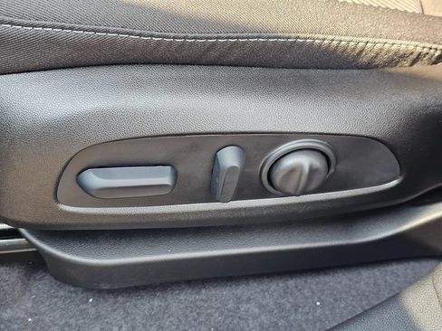 New 2027 Chevrolet Bolt LT w/ Comfort Package FWD image 22