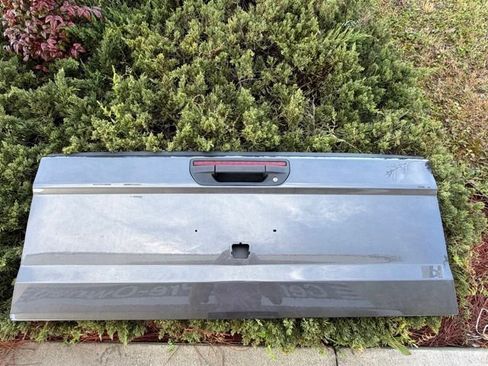 Used 2023 Jeep Gladiator Mojave w/ Trailer Tow Package image 38