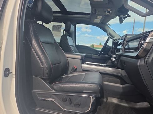 Used 2023 Ford F350 Lariat w/ Sport Appearance Package AWD/4WD image 34