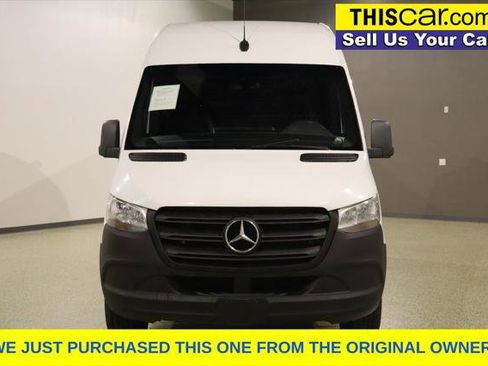 Used 2021 Mercedes-Benz Sprinter 2500 image 2