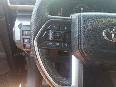 Used 2024 Toyota Tacoma SR5 AWD/4WD image 27