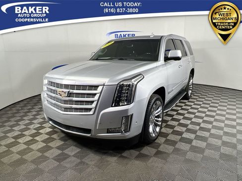 Used 2019 Cadillac Escalade Premium Luxury w/ LPO, Radiant Package image 5
