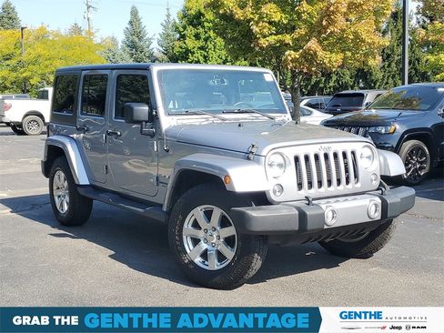 Used 2016 Jeep Wrangler Unlimited Sahara w/ Connectivity Group image 20
