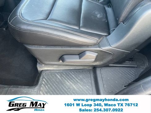 Used 2020 Ford Explorer XLT w/ Equipment Group 202A RWD image 25