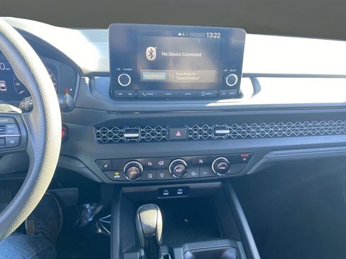 Used 2024 Honda Accord EX image 9