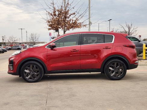 Certified 2022 Kia Sportage LX w/ LX FWD Value Edition Package image 4