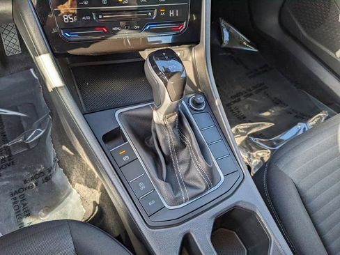 Used 2025 Volkswagen Jetta S image 21