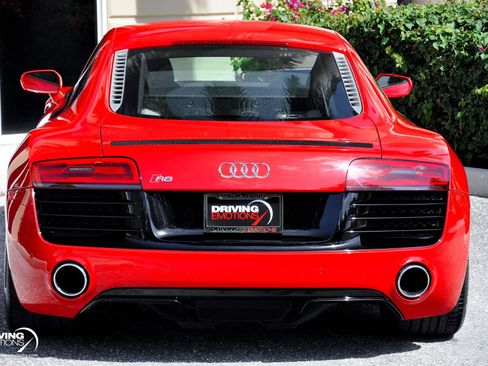 Used 2014 Audi R8 V10 image 19