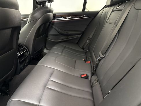 Used 2018 BMW 530i RWD image 21