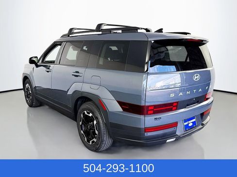 Used 2025 Hyundai Santa Fe SEL FWD image 9