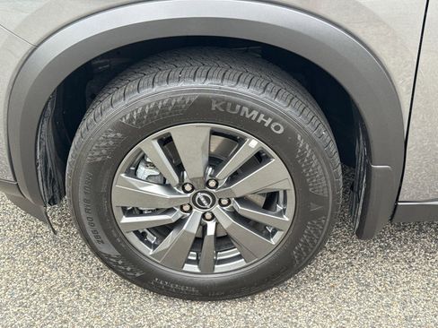 New 2026 Nissan Pathfinder SV w/ Cargo Package FWD image 11