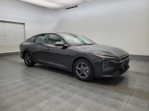 Used 2025 Kia K4 FWD image 11