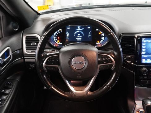 Used 2020 Jeep Grand Cherokee Limited AWD/4WD image 11