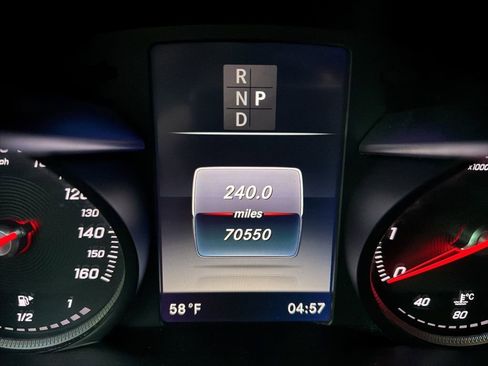 Used 2017 Mercedes-Benz GLC 300 4MATIC image 33