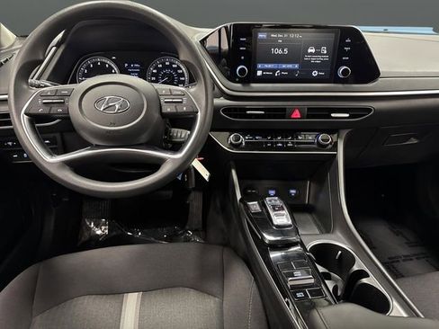Used 2023 Hyundai Sonata SE w/ Cargo Package image 5