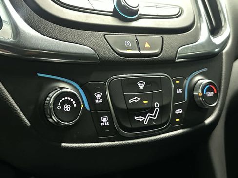 Used 2023 Chevrolet Equinox LT FWD image 20