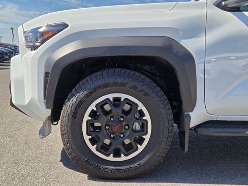 Used 2026 Toyota 4Runner TRD Off-Road Premium AWD/4WD image 5