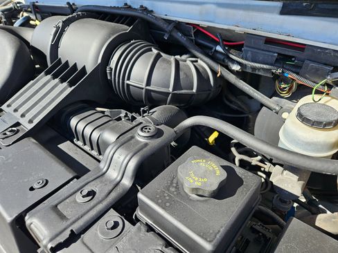 Used 2001 Ford E-350 and Econoline 350 Extended Super Duty image 34